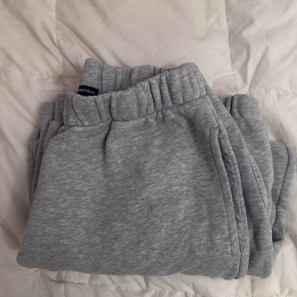 Grey brandy Melville  Rosa heathered sweatpants
